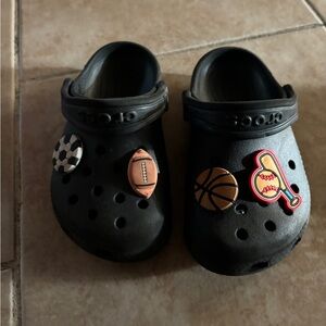 Toddler crocs size 8